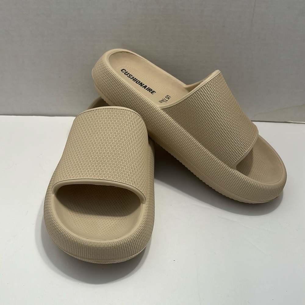 Cushionaire cloud recovery slide/sandal